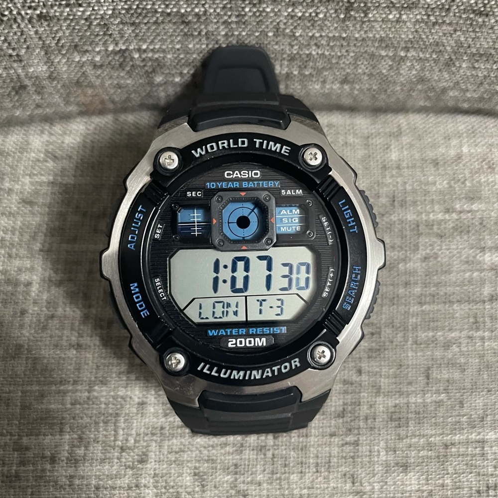 CASIO AE-2000W